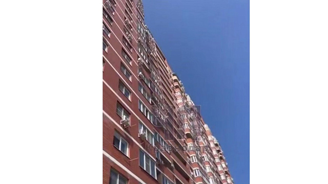В Краснодаре подросток разбился насмерть после падения с 19-го этажа