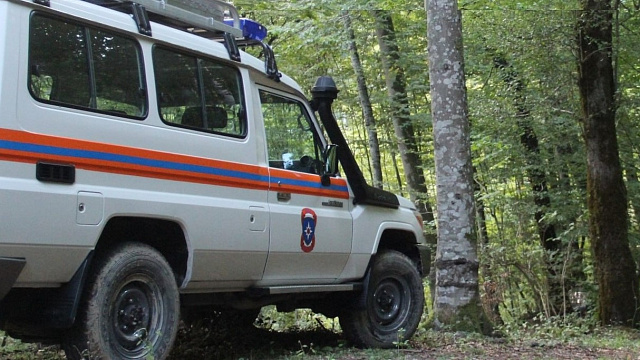 Двое туристов заблудились в темноте в горах Сочи