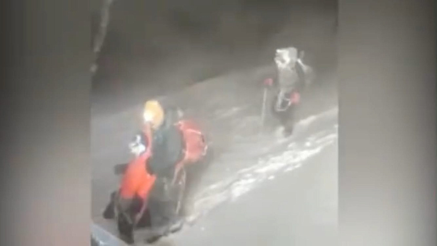 Два альпиниста, пострадавших в трагедии на Эльбрусе, были жителями Краснодарского края