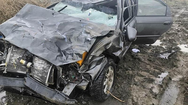 Два человека погибли в ДТП с утонувшим в оросительном канале автомобилем в Краснодарском крае