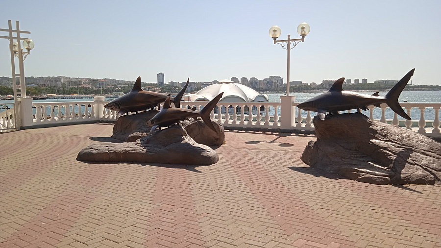 В Геленджике, а также на курортах Кубани 30 сентября синоптики обещают очень теплую и ветреную погоду
