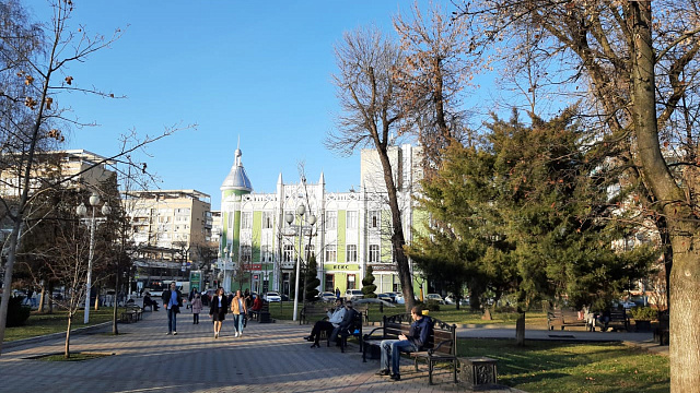 В Краснодаре и крае в рождественский праздник ожидается погода с преобладанием солнца и температурой до +15°С