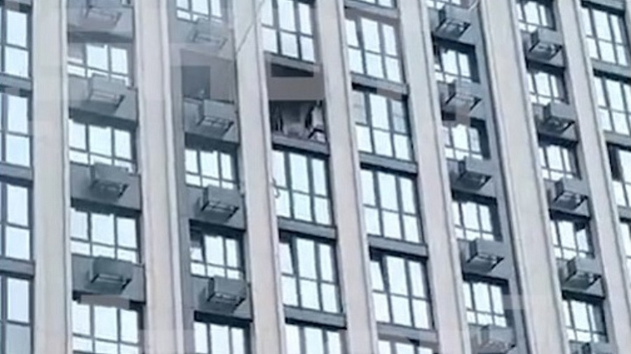 На видео сняли последствия мощного взрыва в жилом комплексе Ростова-на-Дону