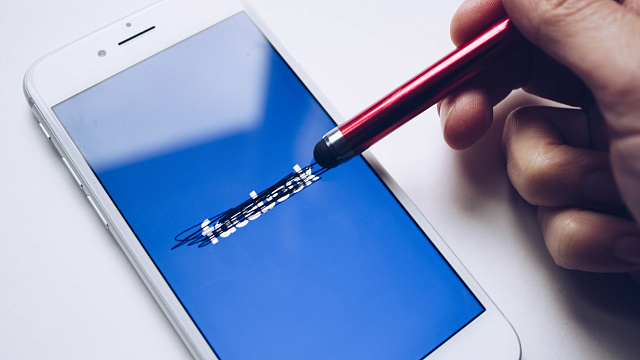 Суд в России признал компанию Meta, владеющую Facebook и Instagram, экстремистской организаций