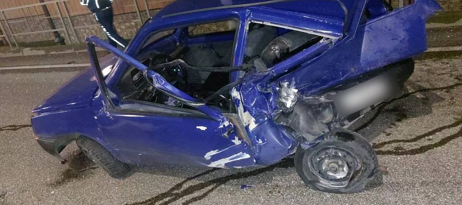 В Сочи водитель «Оки» погиб в ДТП с «Жигулями»