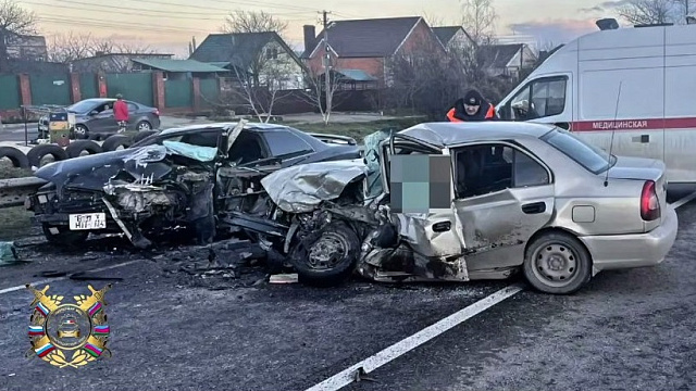 Погибла водитель Hyundai в лобовом ДТП с Toyota в Крымском районе