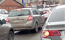 Предпраздничные пробки сковали выезды из Краснодара вечером 1 ноября