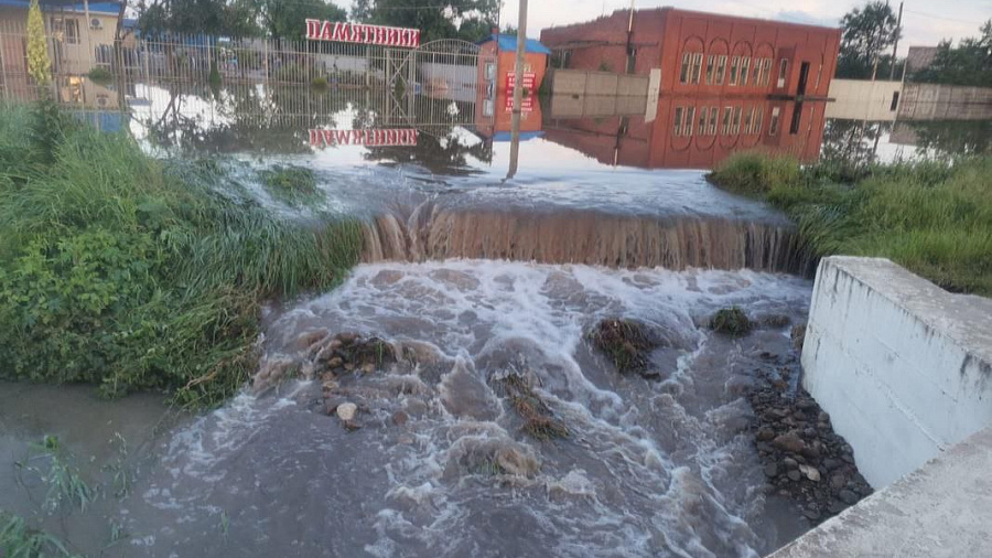 В Лабинском районе из-за повышения уровня грунтовых вод подтопленными остаются более 500 дворов