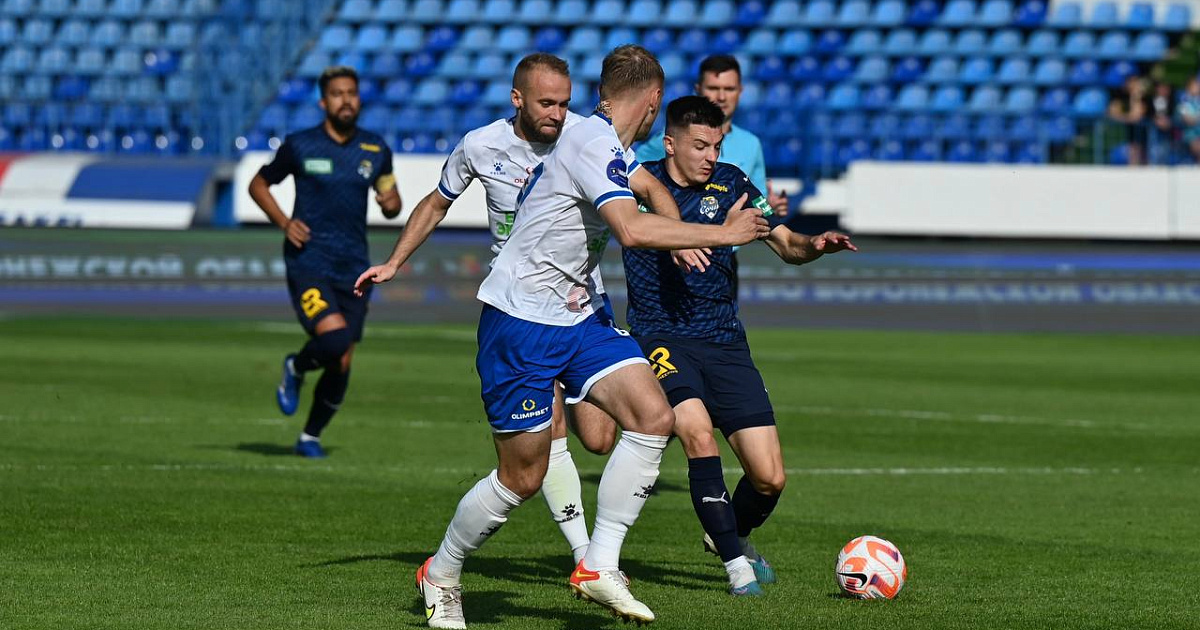 Фк сочи фк зенит. Сочи (футбольный клуб, 2013). Футбол сочи март. Химки сочи 13 ноября. Футбол сочи март.