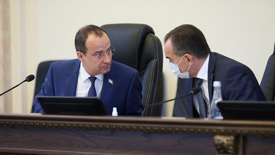 Депутаты ЗСК единогласно приняли закон о бюджете Краснодарского края на ближайшую трехлетку