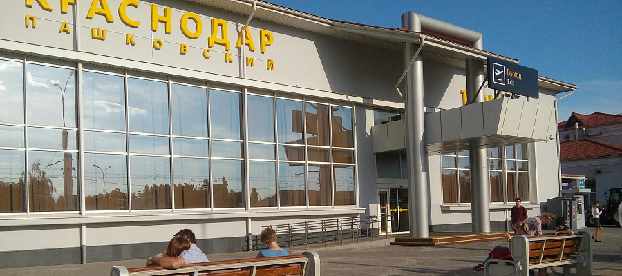 СМИ: сейчас всеми структурами обсуждается открытие аэропорта Краснодара