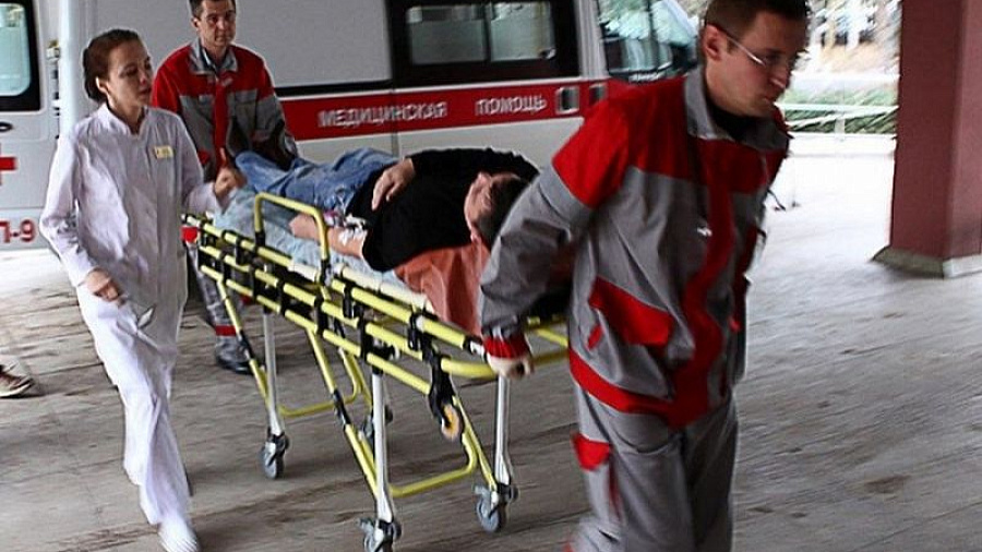 «Скорая работает в авральном режиме»: 110 человек госпитализированы в Краснодаре за сутки с подозрением на COVID-19