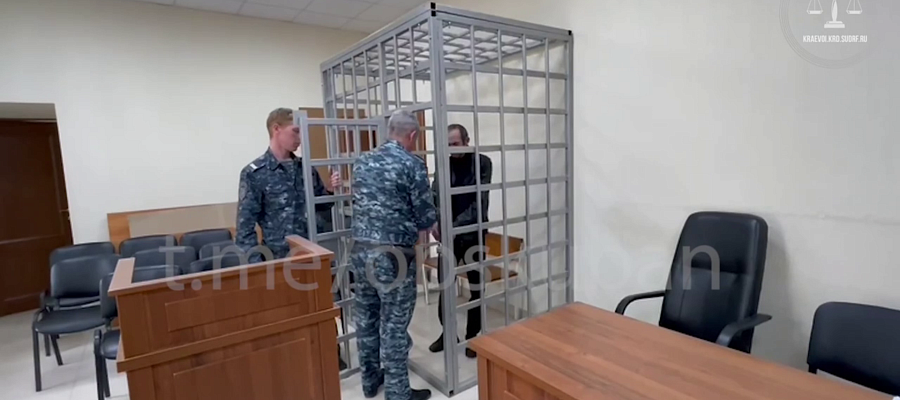 В Новороссийске суд отправил под стражу мужчину, заколовшего соседку отверткой