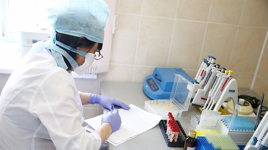 В Краснодарском крае впервые за несколько месяцев выявлено более 1000 случаев коронавируса