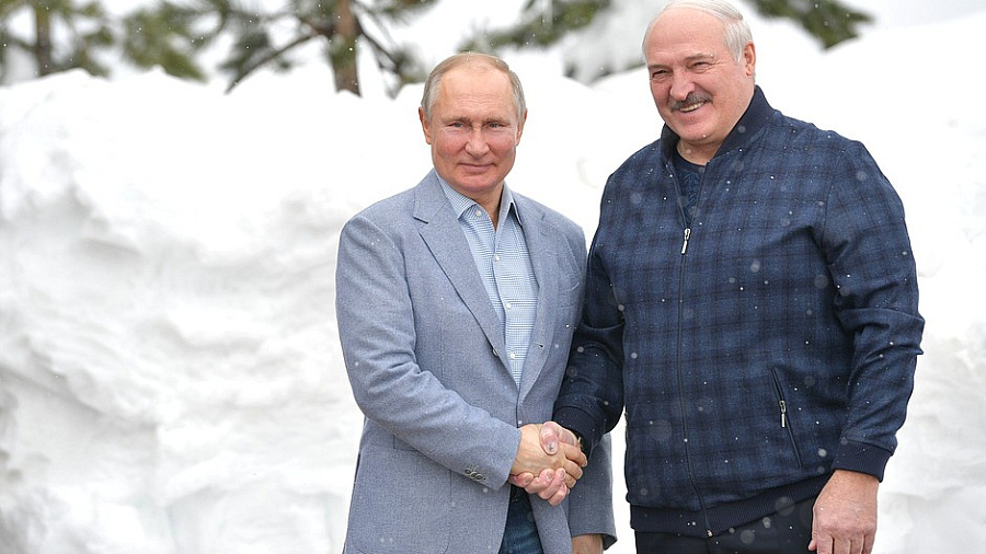 Владимир Путин и Александр Лукашенко провели переговоры в Сочи и покатались на лыжах