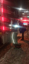 В Новороссийске инспекторы помогли дальнобойщику, оставшемуся на улице в минусовую погоду