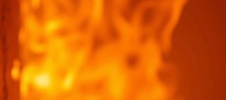 Обломки БПЛА вызвали пожар на подстанции в станице Старотитаровской на Кубани 