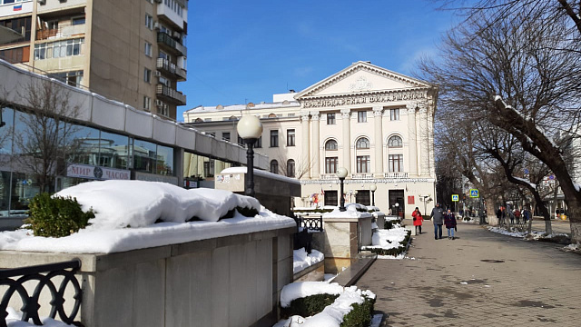 В Краснодаре и крае в начале недели ожидаются резкие температурные колебания, метами – мокрый снег и снег