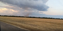 Смерч в поле сняли на видео в Краснодарском крае