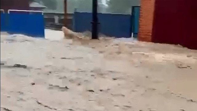 Жители Адыгеи показали затопленный после сильного ливня поселок