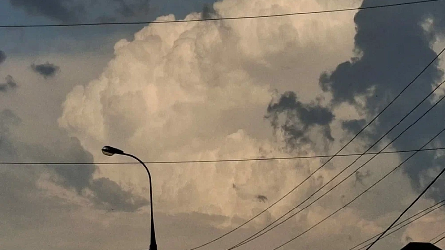 В Краснодаре воздух пропитался сероводородом