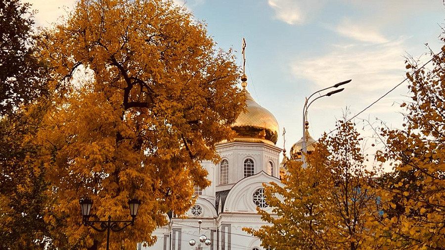 В Краснодаре и крае в конце рабочей недели временами сохранится дождливая погода и порывистый ветер