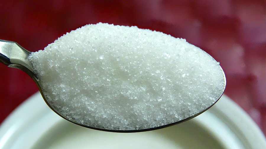 В Краснодарском крае спекулянты перепродают сахар на «Авито» по 150 рублей за килограмм