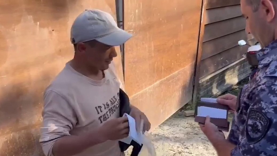 Полиция в Красной Поляне задержала 70 человек во время рейда «Правопорядок»