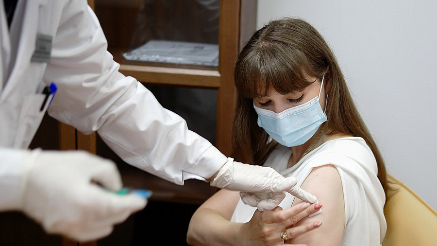 В Краснодарский край поступила первая партия вакцины «Спутник Лайт»