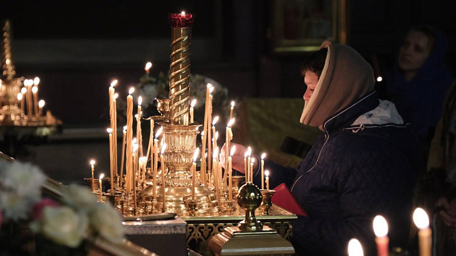 В Краснодарском крае православные жители празднуют Рождество Христово