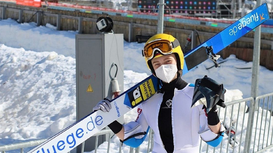 Лыжница из Краснодарского края выиграла серебро на международном турнире по прыжкам с трамплина в Швеции 
